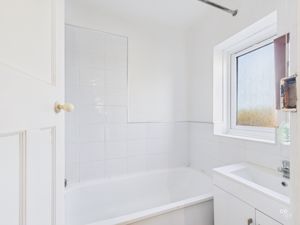 Photo 16- click for photo gallery